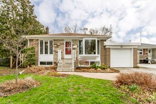 Detached House for Sale, 21 Summerside Cres, Toronto, ON