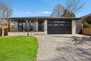 Backsplit for Sale, 239 Wincott Dr, Toronto, ON