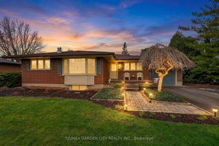 Detached House for Sale, 17 Henry St, Niagara-on-the-Lake, ON