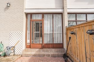 Condo for Sale, 61 Ardglen Dr #19, Brampton, ON