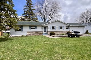 Bungalow for Sale, 37 Canal St, Georgina, ON
