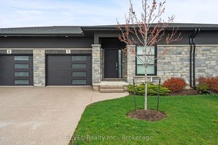 Townhouse for Sale, 7138 E PARSA St E #7, Niagara Falls, ON