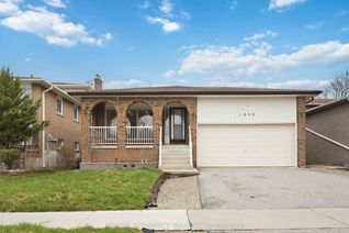 Backsplit for Rent, 1899 Rosefield Rd #Upper, Pickering, ON