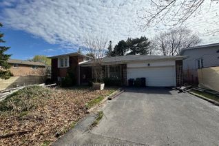 Sidesplit for Sale, 19 Paultiel Dr, Toronto, ON
