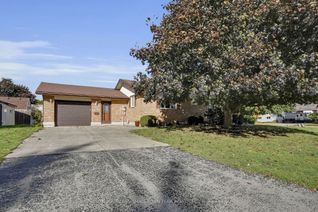 Bungalow for Sale, 110 John St W, South Huron, ON