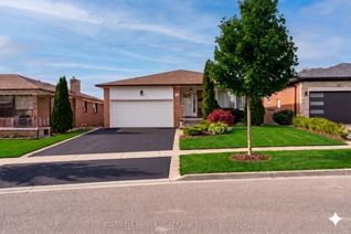 Detached House for Sale, 72 Mayall Ave, Toronto, ON