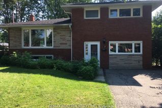 Detached House for Rent, 37 Fareham Cres #Unit 2, Toronto, ON