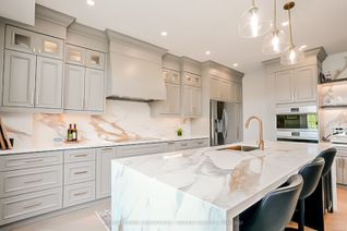 Detached House for Sale, 54 Vitlor Dr, Richmond Hill, ON