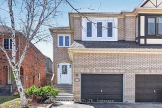 Semi-Detached House for Sale, 112 October Ln, Aurora, ON