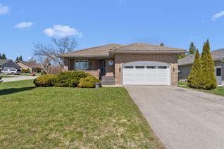 Bungalow for Sale, 2 Hillview Dr, Kawartha Lakes, ON