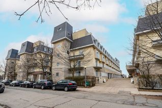 Condo Townhouse for Sale, 32 Stadium Rd #335, Toronto, ON