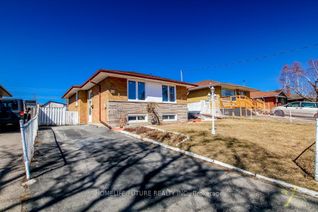 Bungalow for Rent, 90 Mountland Dr #Main, Toronto, ON