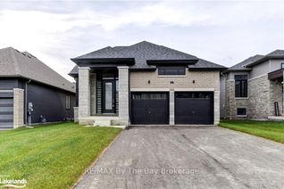 Bungaloft for Sale, 5 Rosanne Cir, Wasaga Beach, ON