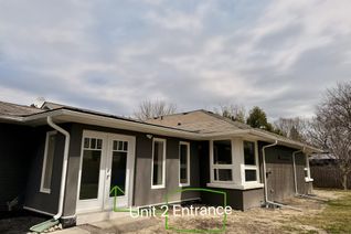 Bungalow for Rent, 220 Millard Ave #2 (Back), Newmarket, ON