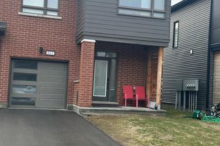 Townhouse for Sale, 611 Fenwick Way, Barrhaven, ON