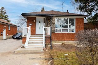 Bungalow for Rent, 6 Larkhall Ave, Toronto, ON