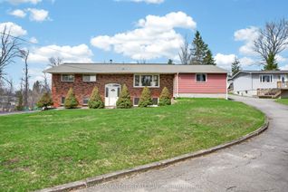 Detached House for Sale, 4333 Maple Dr, Frontenac, ON