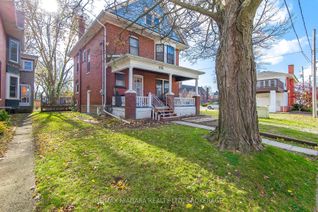 Detached House for Sale, 135 Young St, Welland, ON
