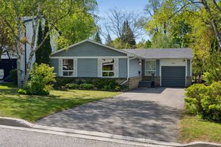 Detached House for Sale, 968 Jacarandah Dr, Newmarket, ON