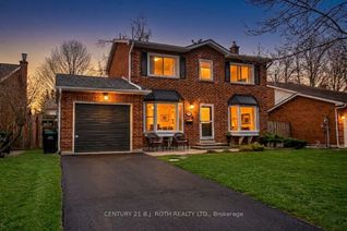 Detached House for Sale, 11 Pepler Pl, Barrie, ON