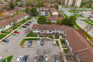 Condo Townhouse for Sale, 2779 Gananoque Dr #40, Mississauga, ON