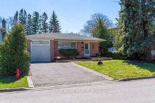 Detached House for Sale, 304 Roywood Cres, Newmarket, ON