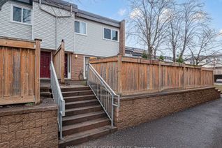 Condo Townhouse for Sale, 148 Milestone Cres, Aurora, ON