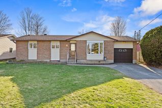 Bungalow for Sale, 15 Elm Ave, Russell, ON