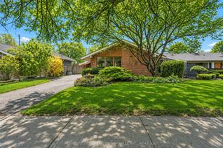 Detached House for Sale, 8 Oakley Blvd, Toronto, ON