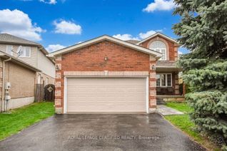 Detached House for Sale, 34 Balmoral Pl, Barrie, ON