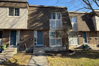 Townhouse for Sale, 2912 Fairlea Cres, Hunt Club - South Keys and Area, ON