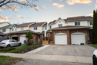 Freehold Townhouse for Sale, 10 Pidduck St, Clarington, ON