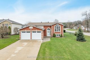 Bungalow for Sale, 2 Sheffcote St, Penetanguishene, ON