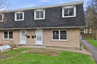 Condo Townhouse for Sale, 76 Borden Pkwy #10, Kitchener, ON