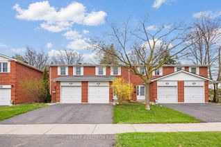 Condo Townhouse for Sale, 22 Porterfield Cres, Markham, ON