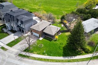 Sidesplit for Sale, 19 Claridge Dr, Richmond Hill, ON