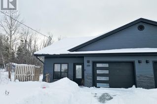Semi-Detached House for Sale, 520 Truro Heights Road, Truro Heights, NS