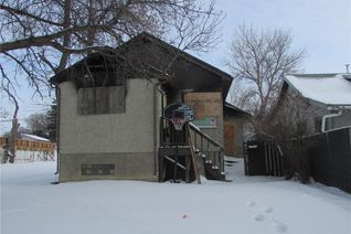 House for Sale, 1051 Wascana Street, Regina, SK