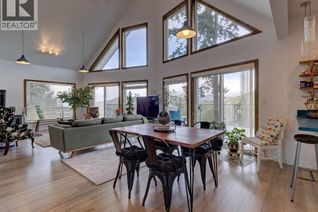 Detached House for Sale, 5280 Cecil Hill Road, Madeira Park, BC