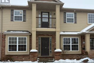Condo Townhouse for Sale, 3320 Meadowgate Boulevard #10, London South (South A), ON