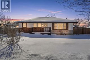 Bungalow for Sale, 99 Forks Road, Welland, ON
