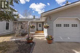 Bungalow for Sale, 606 Pigeon Close, Pelican Point, AB Bungalow for Sale, 606 Pigeon Close, Pelican Point, AB