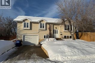 Bungalow for Sale, 801 2nd Avenue W, Meadow Lake, SK