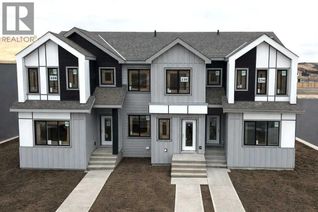 Townhouse for Sale, 230 Heartwood Parade Se, Calgary, AB