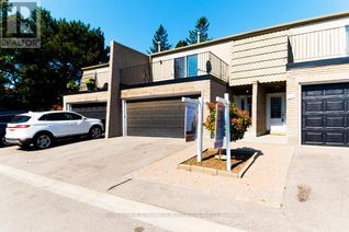 Condo Townhouse for Sale, 1011 White Oak Drive #2, Burlington (LaSalle), ON