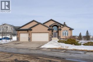 Bungalow for Sale, 3804 69a Streetclose, Camrose, AB