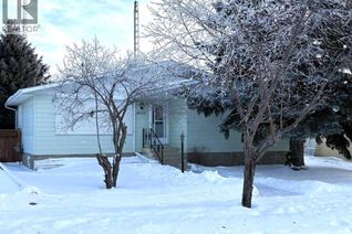 Detached House for Sale, 4913 48 Avenue, Forestburg, AB