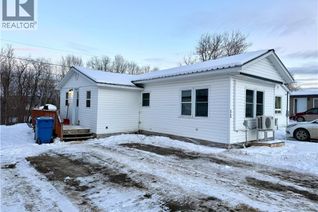 Detached House for Sale, 12 Chestnut Street, Woodstock, NB