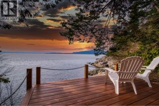 Bungalow for Sale, 10993 Sunshine Coast Highway #10991-, Halfmoon Bay, BC