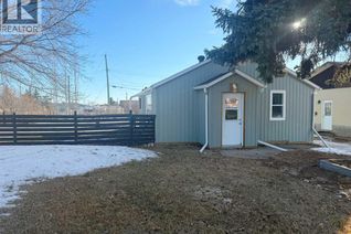Detached House for Sale, 1045 17 Avenue, Wainwright, AB